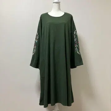 티티카카 무초 롱 원피스 그린 자수 꽃무늬 가을 긴팔 귀여운