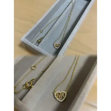 마이클코어스 MichaelKors 목걸이 MK 로고 하트 펜던트