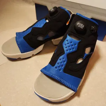 인스타펌프 퓨리 샌들 25cm