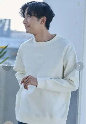 아놀드 파머 아이보리 맨투맨