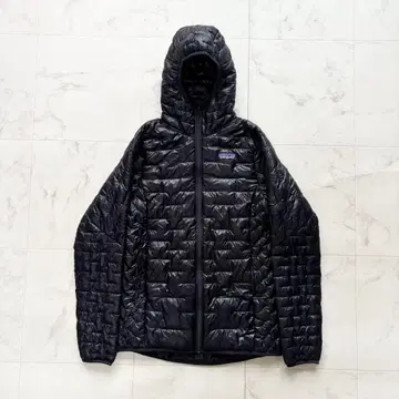 새상품급 파타고니아 마이크로 퍼프 후디 플리마필 블랙 XS