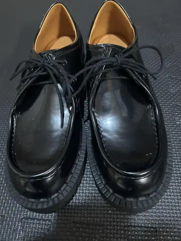 유니클로 레이스업 슈즈 25.5cm
