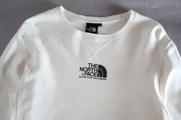 THE NORTH FACE 화이트 크루넥 트레이닝복 맨투맨