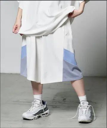 Whinny 믓토 카리스마 팬츠 WEGO