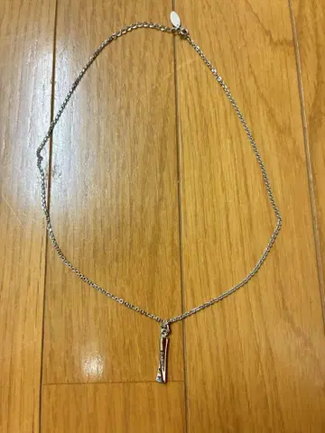 Paul Smith 배트형 펜던트 목걸이 박스 있음