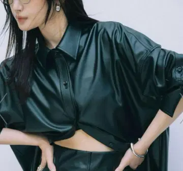 BABYLONE 블랙 가죽 긴팔 셔츠 야나기바시 유이 콜라보 인기