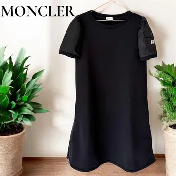 [새상품급] MONCLER 블랙 반팔 원피스