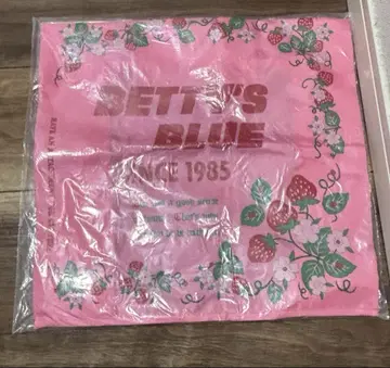 베티즈 블루 이치고 패턴 에코백