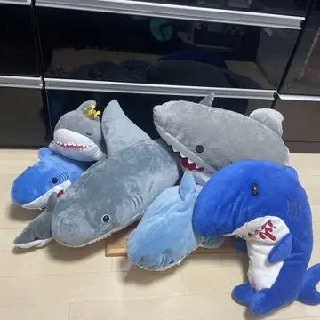 상어 봉제 인형 대소 전개