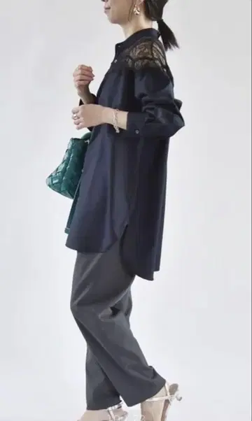 quaranciel 네이비 레이스 패널 셔츠