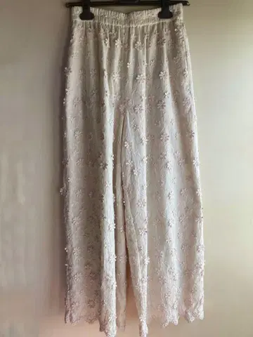 프리다 꽃무늬 자수 화이트 와이드 팬츠