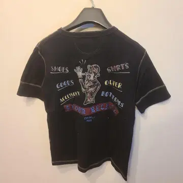 STORM BECKER 블랙 반팔 티셔츠