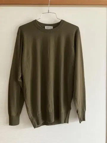 JOHN SMEDLEY 존스메들리 24G 크루넥 니트