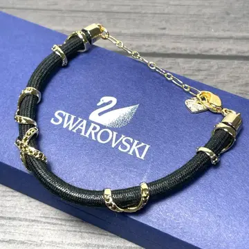 손끝을 화려하게 SWAROVSKI 스와로브스키 팔찌 스톤 장식