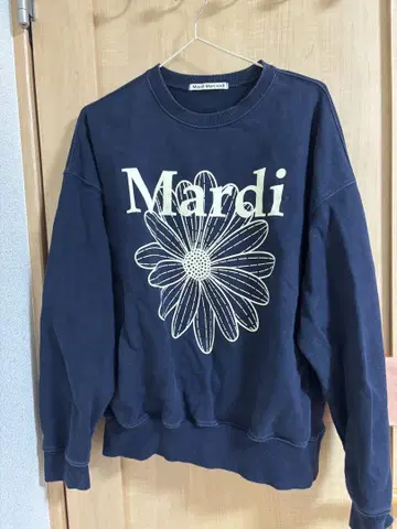 Mardi 플라워 프린트 트레이닝복 네이비