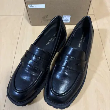 로퍼 블랙 L studio CLIP 새상품 경량 통굽