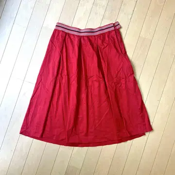 JILLSTUART 빨간색 플레어 스커트
