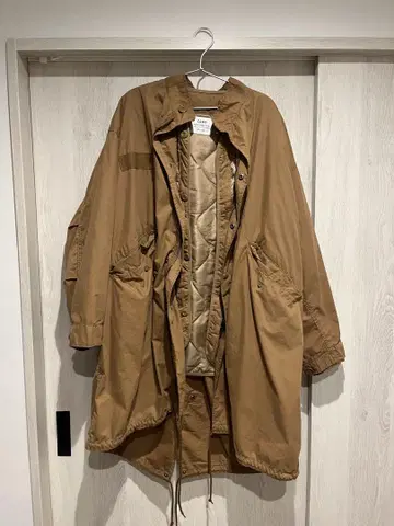 브라운 모즈 코트