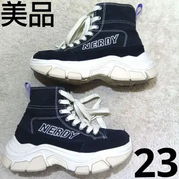 새상품급 NERDY 하이컷 스니커즈 블랙 화이트 보라색 23 통굽