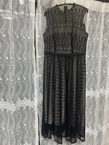 블랙 레이스 드레스
