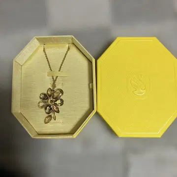 스와로브스키 목걸이 미사용 새상품