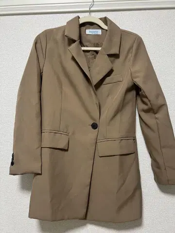 베이지 테일러드 자켓 슬림핏