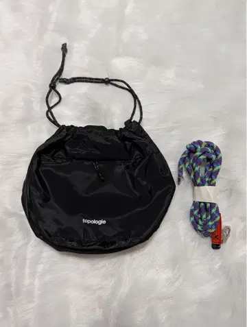 topologie 블랙 숄더백