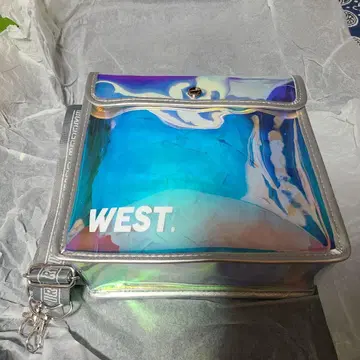 WEST. 홀로그램 파우치 숄더백