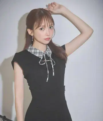 미셸 마카롱 카라 부착 미니 지퍼 상의 XS 블랙