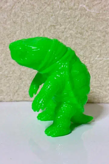 타케피코 카멘고 형광 그린