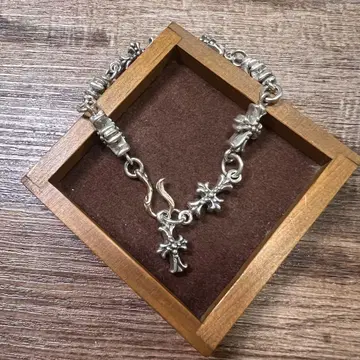 알페이지 크로스 팔찌