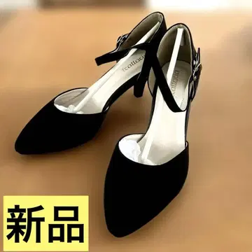 블랙 앵클 스트랩 펌프스