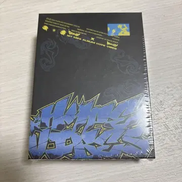 C x M 1st MINI ALBUM HYPE VIBES Kit