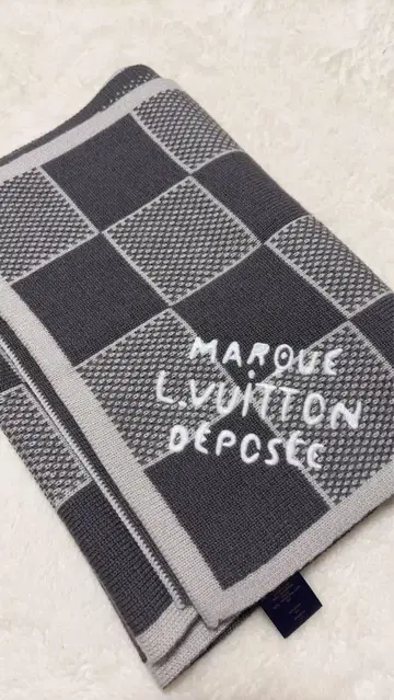VUITTON 머플러