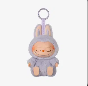 라부부 앉아 labubu have a seat