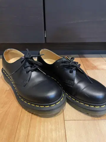 Dr. Martens 블랙