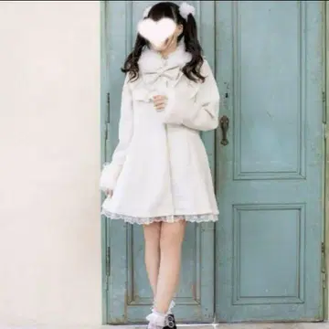 모에냐 코트 Lilly Merry 지뢰 양산형 화이트
