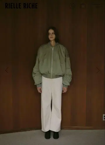 리에르리셰 Curvy Corduroy pants 코듀로이 팬츠