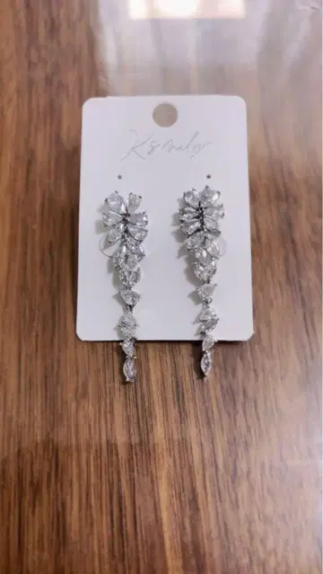 지르코니아 롱 귀찌 브라이덜