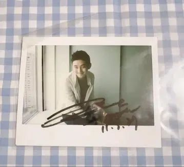 유 아인 anan 친필 사인 폴라로이드