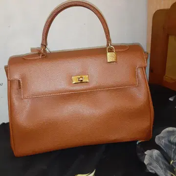 HENRY SMITH 브라운 핸드백