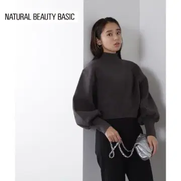 [새상품] 내추럴 뷰티 베이직 더블 자카드 폼 니트 긴팔