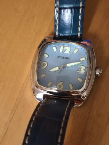 FOSSIL 파슬 손목시계 블루 계열 스퀘어형 캔 포함