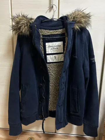 Abercrombie & Fitch 네이비 보아 자켓 S