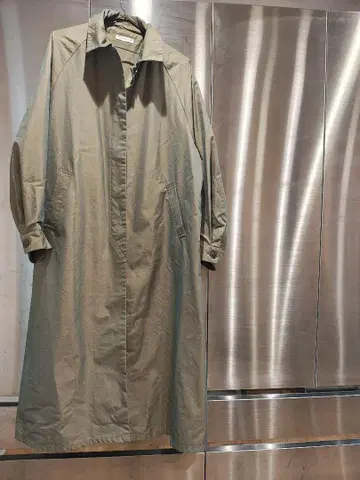 올리브색 롱 코트 M 사이즈