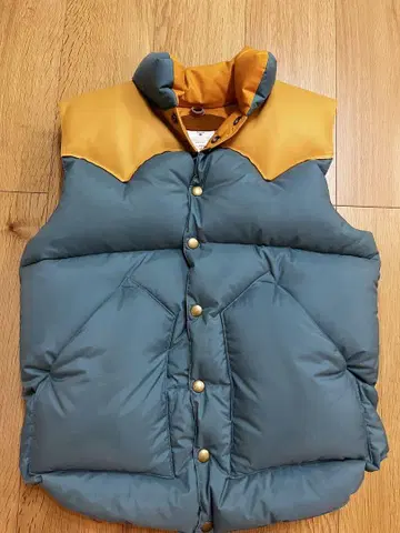 새상품급 warehouse Bodies 다운 베스트 M 사이즈 블루