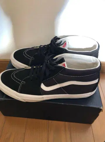 vans vault og sk8-mid lx