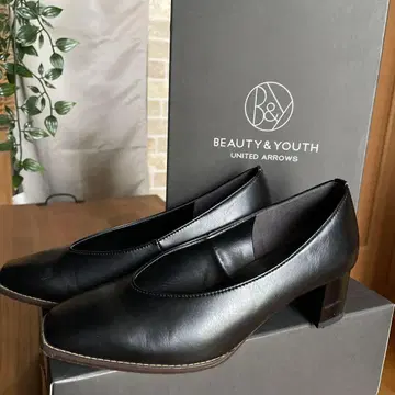 BEAUTY&YOUTH 블랙 하이힐 22.5