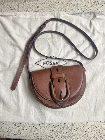 FOSSIL 브라운 가죽 숄더백