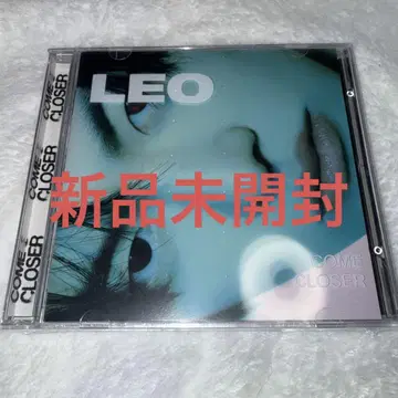 LEO COME CLOSER
